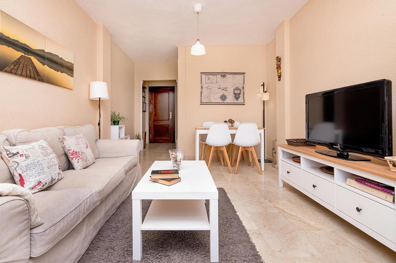 شقة Sunshine Balcony- La Caleta كاليتا دي فيليز المظهر الخارجي الصورة